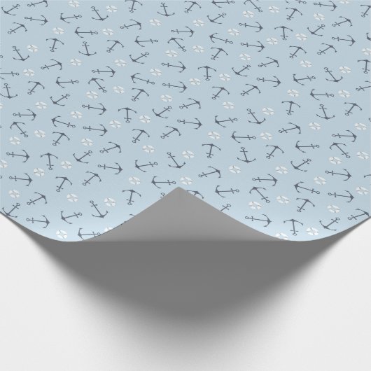 Coastal Nautical Small Anchors Tossed on Soft Blue Geschenkpapier (Ecke)
