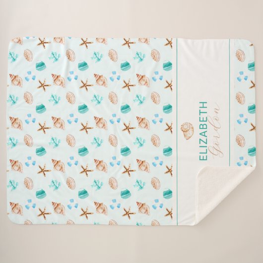Coastal Seashell Beach House Decor Monogram Sherpadecke (Vorderseite (Horizontal))