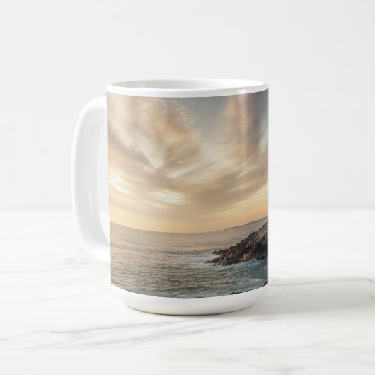 Coastal Serenity Lighthouse Wrap Mug (15oz) Kaffeetasse (Vorderseite Links)