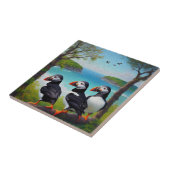 Coastal Trio: Drei Puffins am Strand in Oils Fliese (Seite)