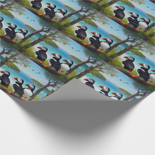 Coastal Trio: Drei Puffins am Strand in Oils Geschenkpapier (Ecke)