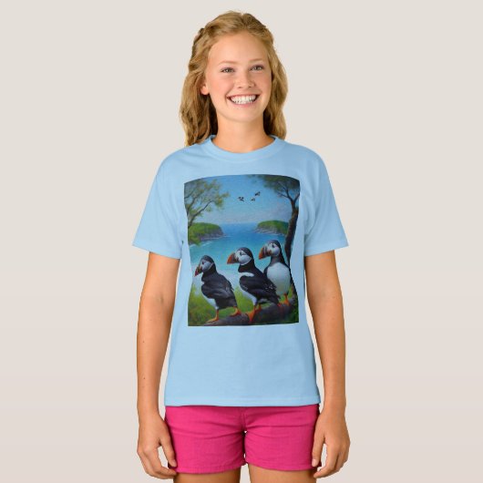 Coastal Trio: Drei Puffins am Strand in Oils T-Shirt (Vorne ganz)