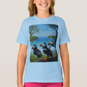 Coastal Trio: Drei Puffins am Strand in Oils T-Shirt (Vorderseite)