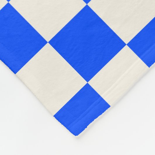 Cobalt and cream checkerboard pattern fleecedecke (Ecke)
