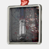 Cobb Hall Lampe mit kastanienbraunem Efeu Silbernes Ornament (Links)