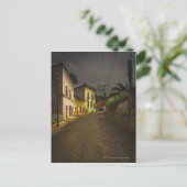 Cobblestone Road & Yellow Gebäude in Mexiko Postkarte (Stehend Vorderseite)