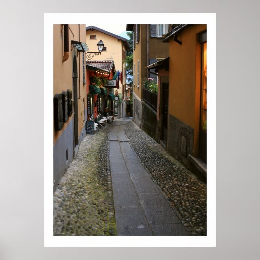 Cobblestone Street in Bellagio Poster (Vorne)