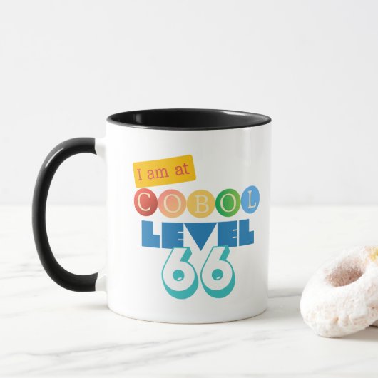 Cobol Programming Level 66 Tasse (Mit Donut)