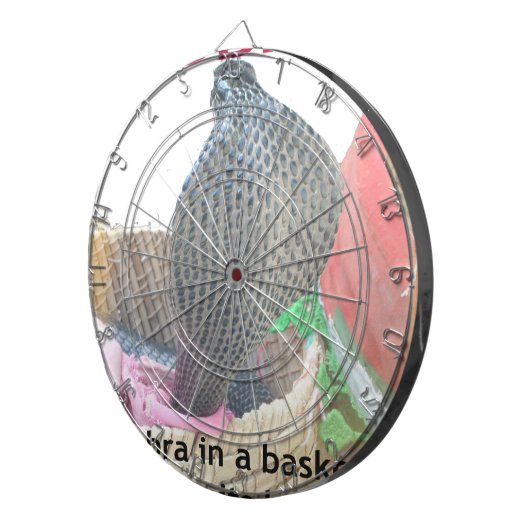 Cobra in Basket Art Print Dartscheibe (Vorderseite rechts)