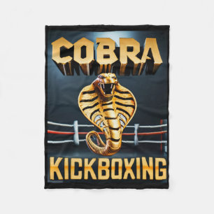 Cobra Kickboxing Design von Don Castillo Fleecedecke