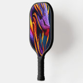 Cobra-Schlange mit lebhaften orangefarbenen und li Pickleball Schläger (Links)