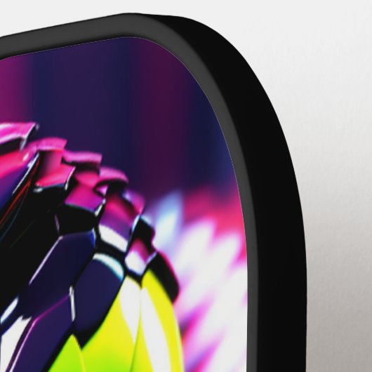 Cobra-Schlange mit limitierten grünen Lippen und r Pickleball Schläger (Linke Seite)