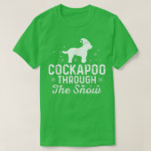 Cockapoo durch den Schnee Funny Christmas Neujahr T-Shirt (Design vorne)