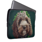 Cockapoo Hund in St. Patrick's Day Dress Laptopschutzhülle (Vorne Rechts)