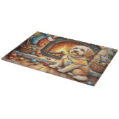 Cockapoo Sitting by Fireplace with Christmas Light Schneidebrett (Ecke)