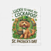 Cockapoo St Patrick's Day Lucky Dog Pot of Gold Fleecedecke (Vorderseite)