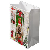 Cocker Spaniel Dog Christmas Mittlere Geschenktüte (Rückseite Schrägansicht)