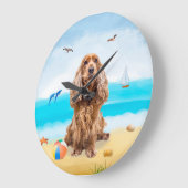 Cocker Spaniel Dog on Beach Große Wanduhr (Winkel)