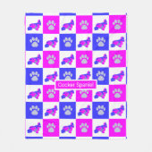 Cocker Spaniel Dog & Paw Hot Pink und Blue Fleecedecke (Vorderseite)