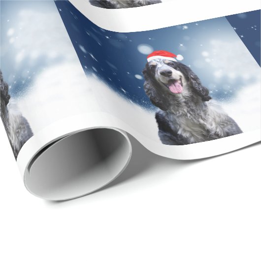 Cocker Spaniel Hund mit Weihnachts-Weihnachtsmannm Geschenkpapier (Rolleneckpunkt)