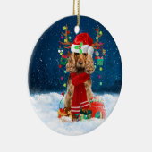Cocker Spanischer Hund mit Weihnachtsgeschenken Keramik Ornament (Rechts)