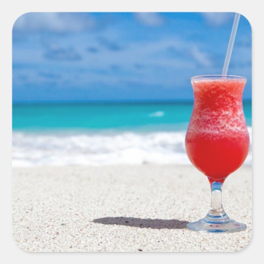 Cocktail am Meer Quadratischer Aufkleber (Vorderseite)