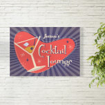 Cocktaillounge im Mittelalter Poster<br><div class="desc">Cocktail Lounge Poster im Stil der Mitte des Jahrhunderts - Die unverwechselbare Klasse des Designs aus der Mitte des Jahrhunderts verleiht jedem Ambiente seinen eigenen Stil. Das phantastische personalisierte Cocktail-Lounge-Poster wird hier zusammengeführt. Sie werden es im Schatten machen lassen. Dieses fantastische Poster eignet sich hervorragend für die Gestaltung Ihres Zuhause-Unterhaltungsbereichs...</div>