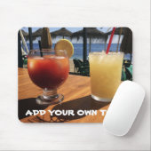 Cocktails am Meeresbenutzertext Mousepad (Mit Mouse)