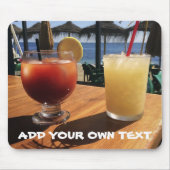 Cocktails am Meeresbenutzertext Mousepad (Vorne)