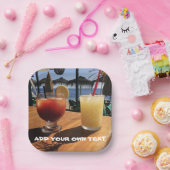 Cocktails am Meeresbenutzertext Pappteller (Party)