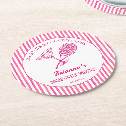 Cocktails und Country Clubs Tennis Bachelorette Runder Pappuntersetzer (Angewinkelt)