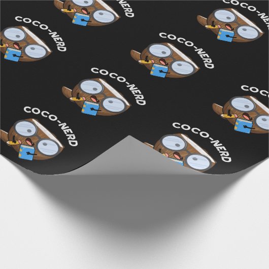 Coco-Nerd Funny Fruit Coconut Pun Dark BG Geschenkpapier (Ecke)