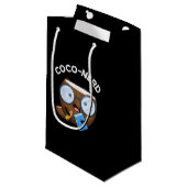 Coco-Nerd Funny Fruit Coconut Pun Dark BG Kleine Geschenktüte (Vorderseite Schrägansicht)