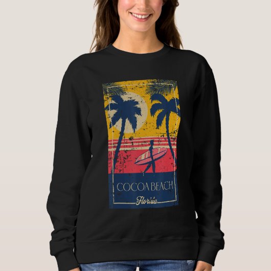Cocoa Beach Florida Retro Surfer Distressed Design Sweatshirt (Vorderseite)