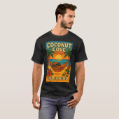 Coconut Cove Tropical Beach Vibes Grafisches T-Shi T-Shirt (Vorne ganz)