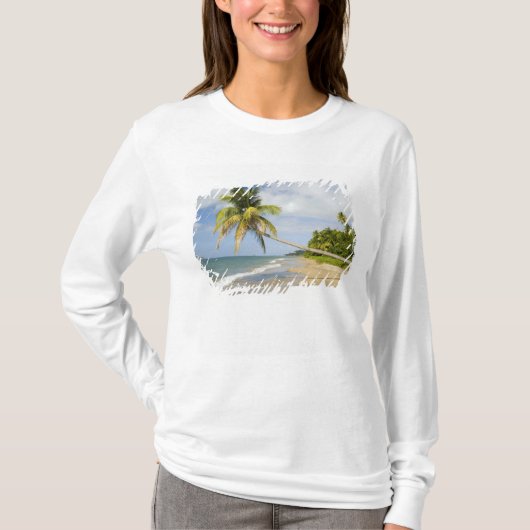 Coconut Grove Beach in Cades Bay, mit St. 2 T-Shirt (Vorderseite)