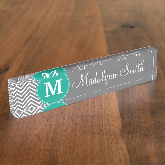 Code-Chevrons-Muster Benutzerdefinierter Monogramm Namensplakette (Seite)