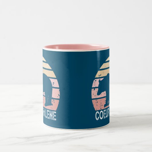 Coeur d'Alene Idaho Retro Bear Zweifarbige Tasse (Mittel)