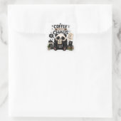 Coffee Before Chaos – Cozy Panda Coffee Aufkleber (Tasche)