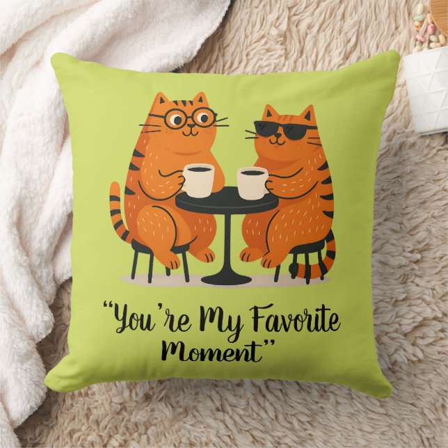 Coffee Date Cat Couple Throw Pillow Kissen (Decke)