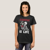 Coffee Is Love Scary Pirates Skull Women Pirates T-Shirt (Vorne ganz)