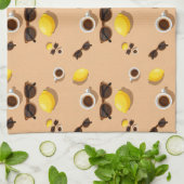 Coffee lemons and sunglasses on a warm sand geschirrtuch (Gefaltet)