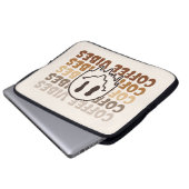 Coffee Vibes Laptopschutzhülle (Vorne Knopf)
