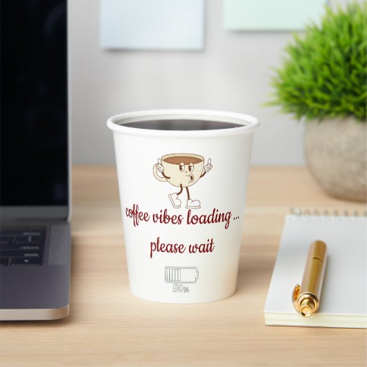 Coffee Vibes Loading – Minimale Kaffeetasse Pappbecher (InSitu)