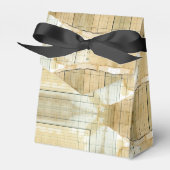 Coffeestfarbenpapiercollage Geschenkschachtel (Vorderseite)