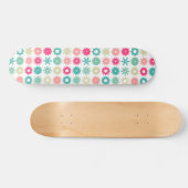Cogs - Farben 01 - auf Weiß Skateboard (Horizontal)