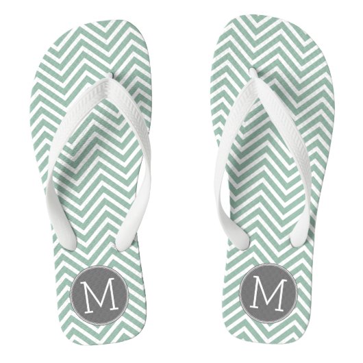 Cohle und Minze Grüne Chevronen Custom Monogram Badesandalen (Fußbett)