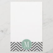 Cohle und Minze Grüne Chevronen Custom Monogram Briefpapier (Vorderseite)