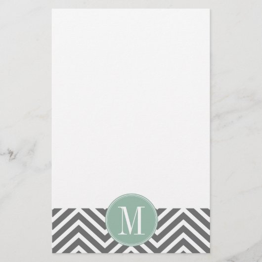 Cohle und Minze Grüne Chevronen Custom Monogram Briefpapier (Vorderseite)