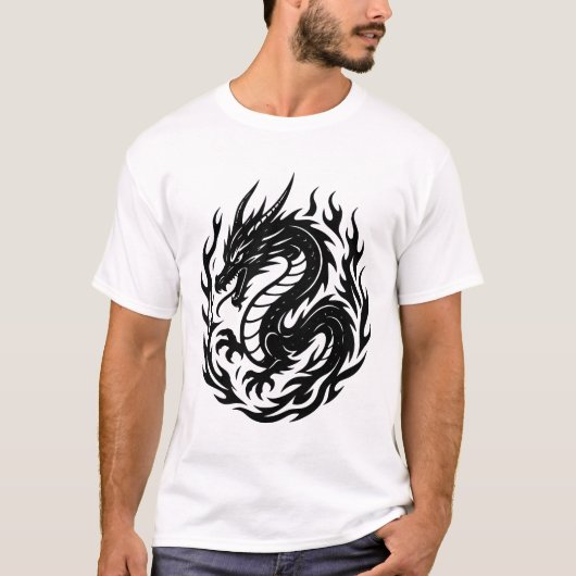 Coiled Fire Dragon Tattoo Style T-Shirt (Vorderseite)